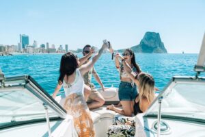 Read more about the article What to Wear on a Boat
