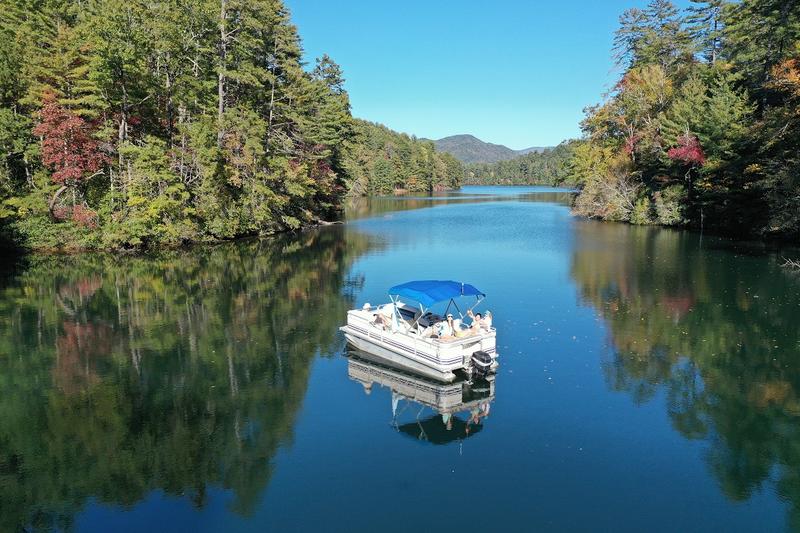 You are currently viewing Fun Activities For Pontoon Owners