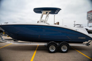 Read more about the article Yamaha 252 FSH Sport: Power, Versatility, and Comfort on the Water