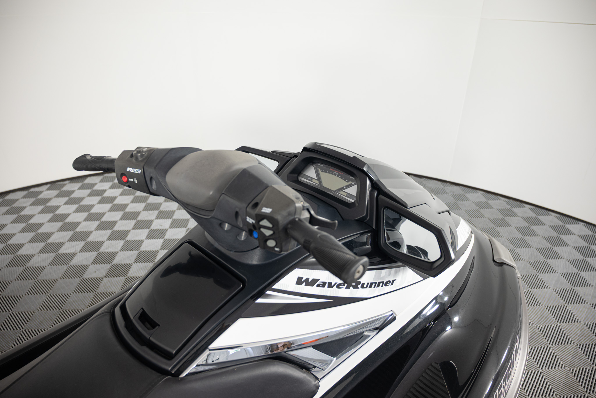 2016 Yamaha VX Cruiser HO WATERCRAFT