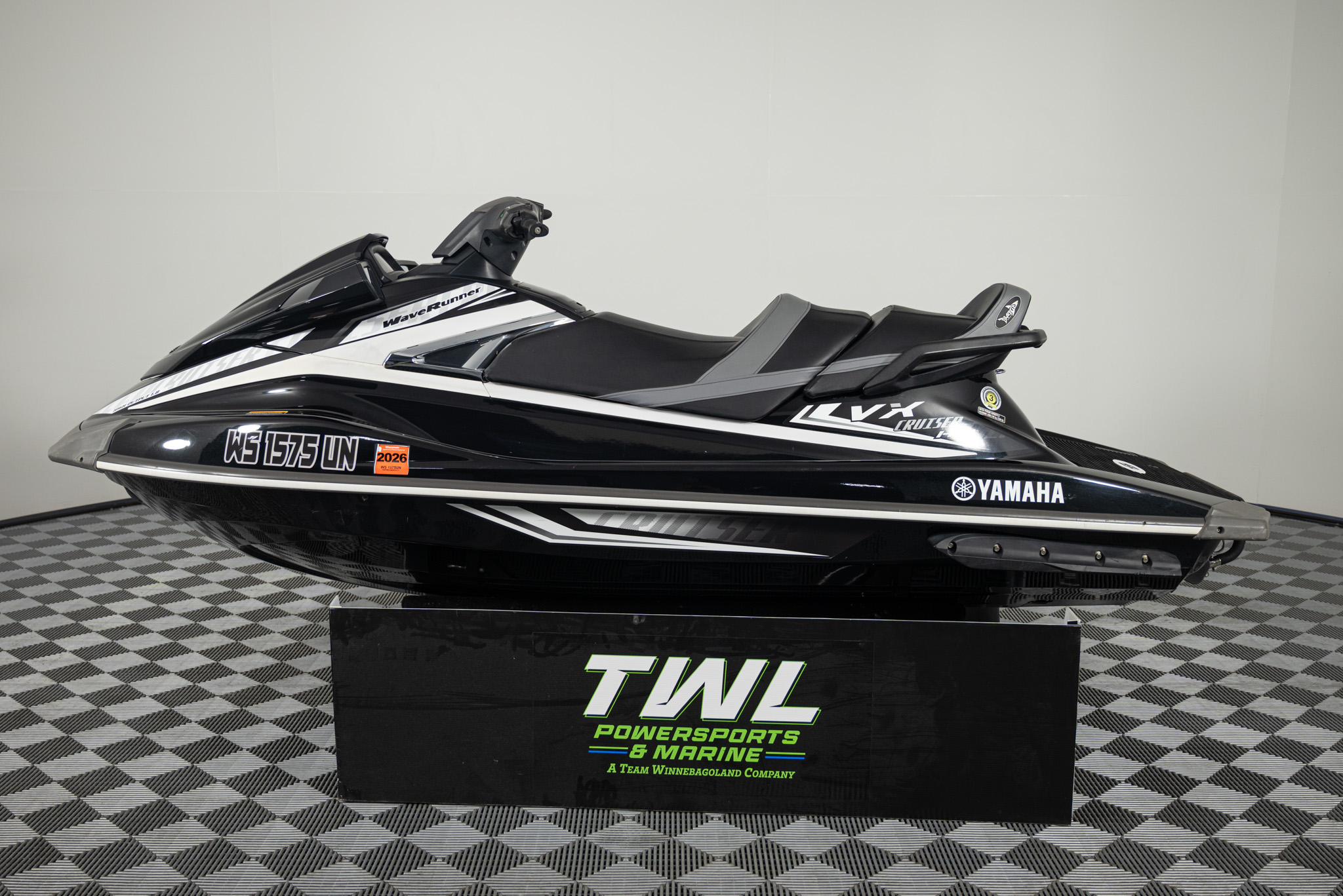 2016 Yamaha VX Cruiser HO WATERCRAFT