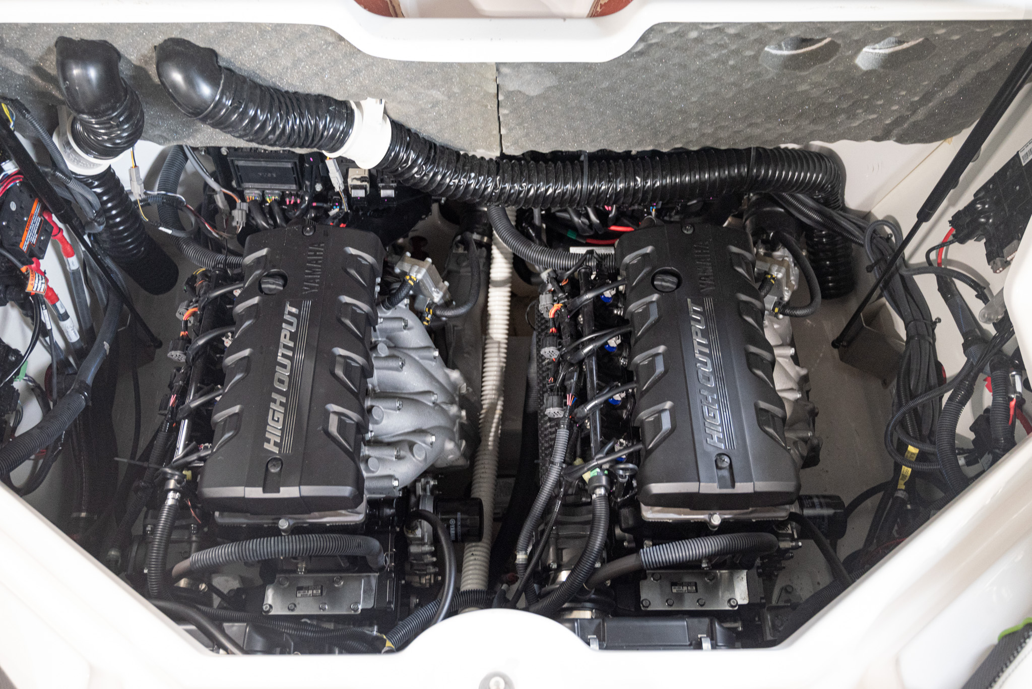 2021 Yamaha Boats 212XD BOAT