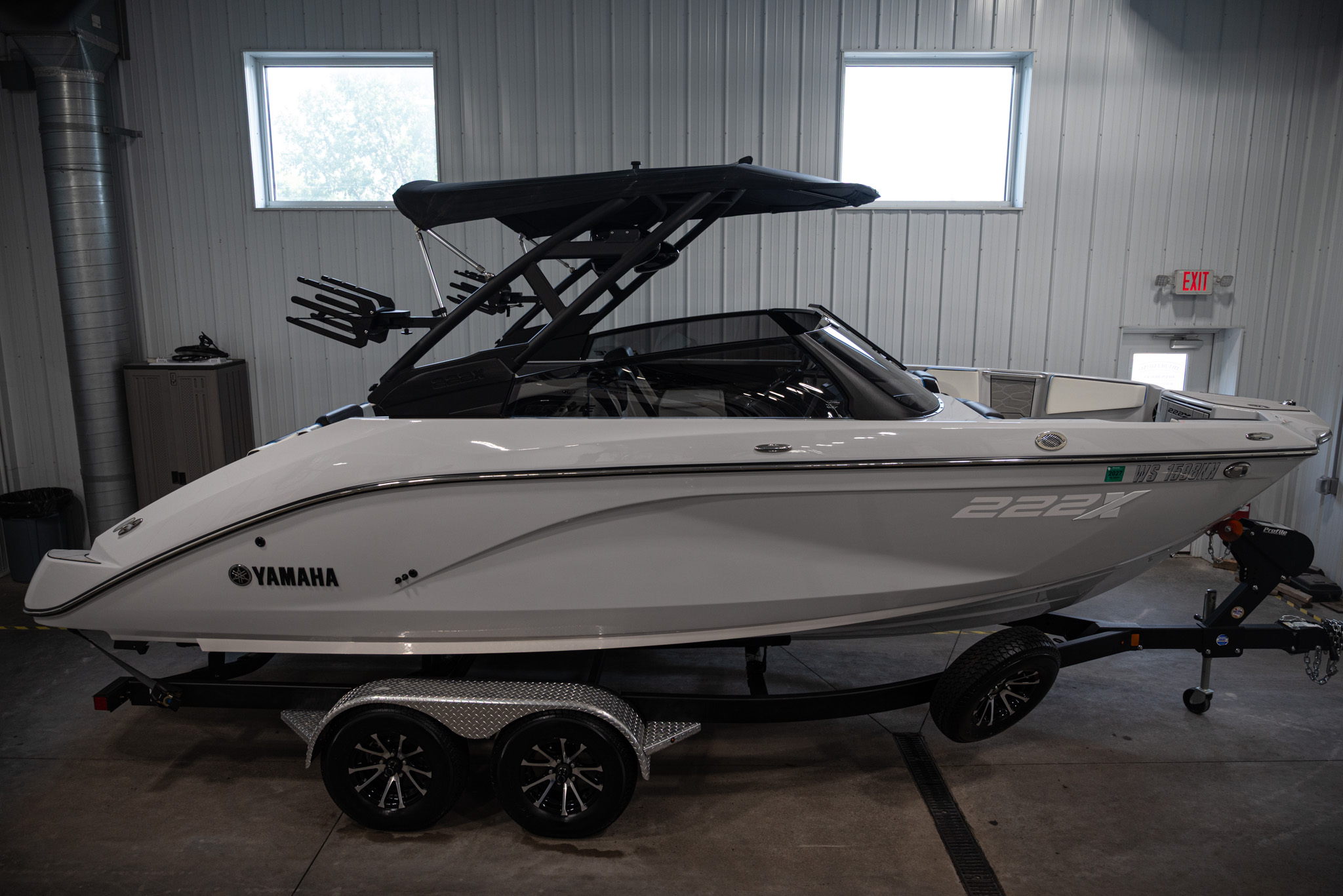 2023 Yamaha Boats 222XD BOAT