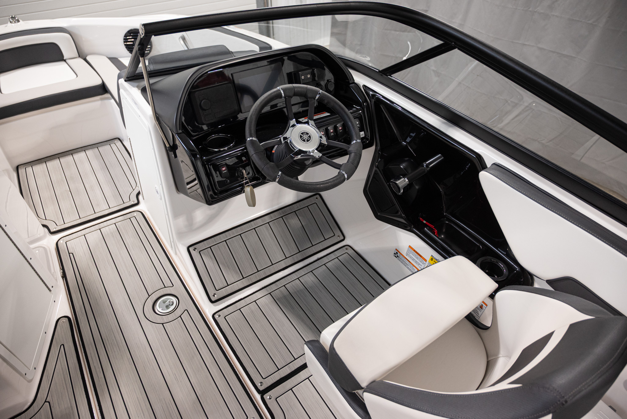 2024 Yamaha Boats 195S BOAT