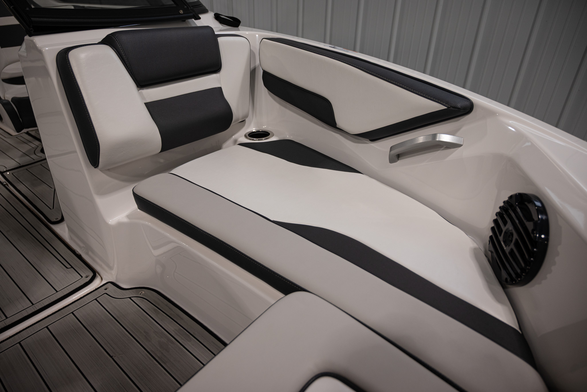 2024 Yamaha Boats 195S BOAT