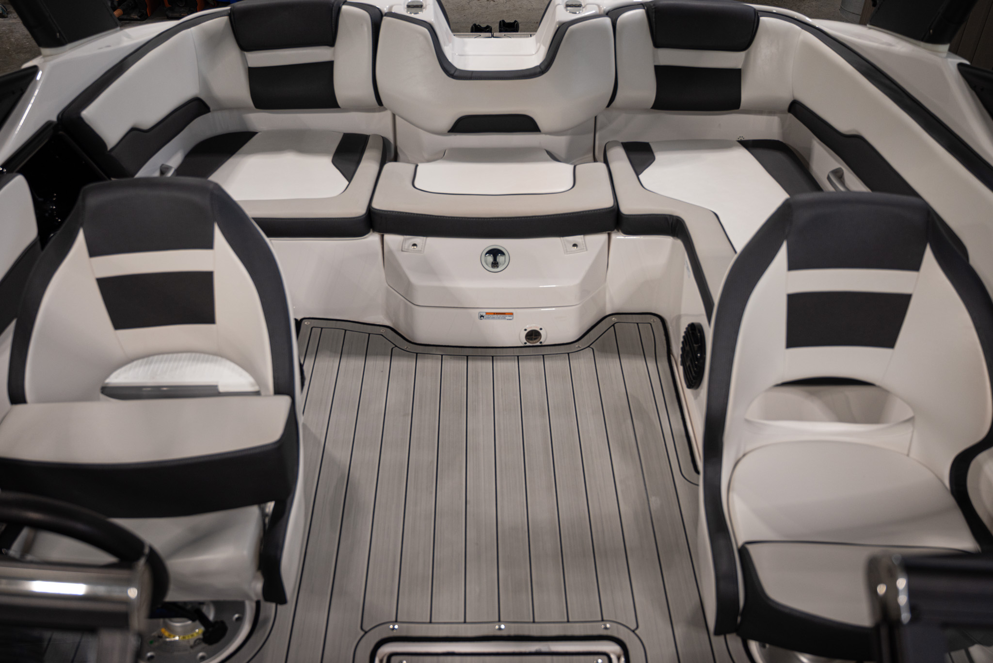 2024 Yamaha Boats 195S BOAT