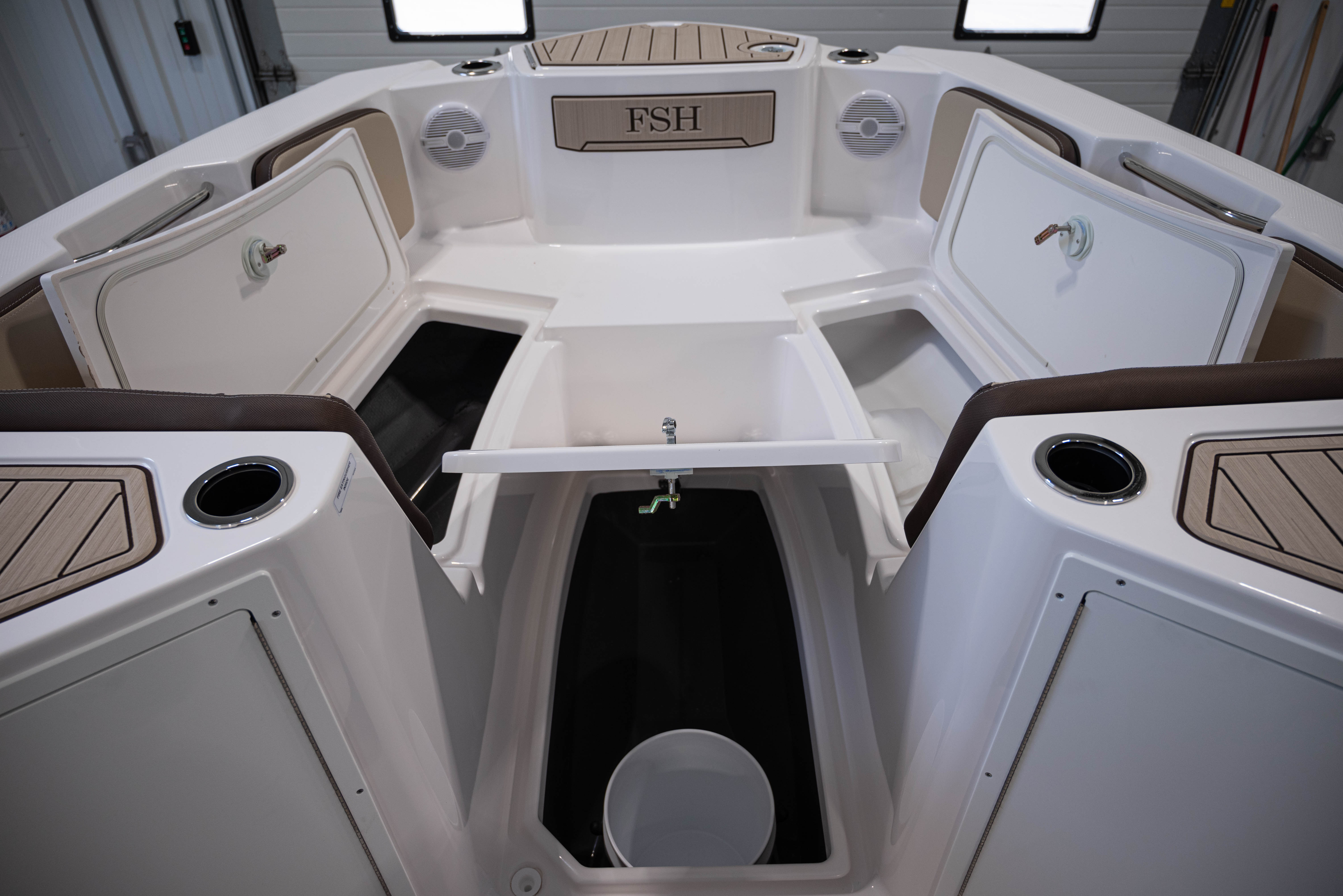 2025 Yamaha Boats 222 FSH Sport BOAT