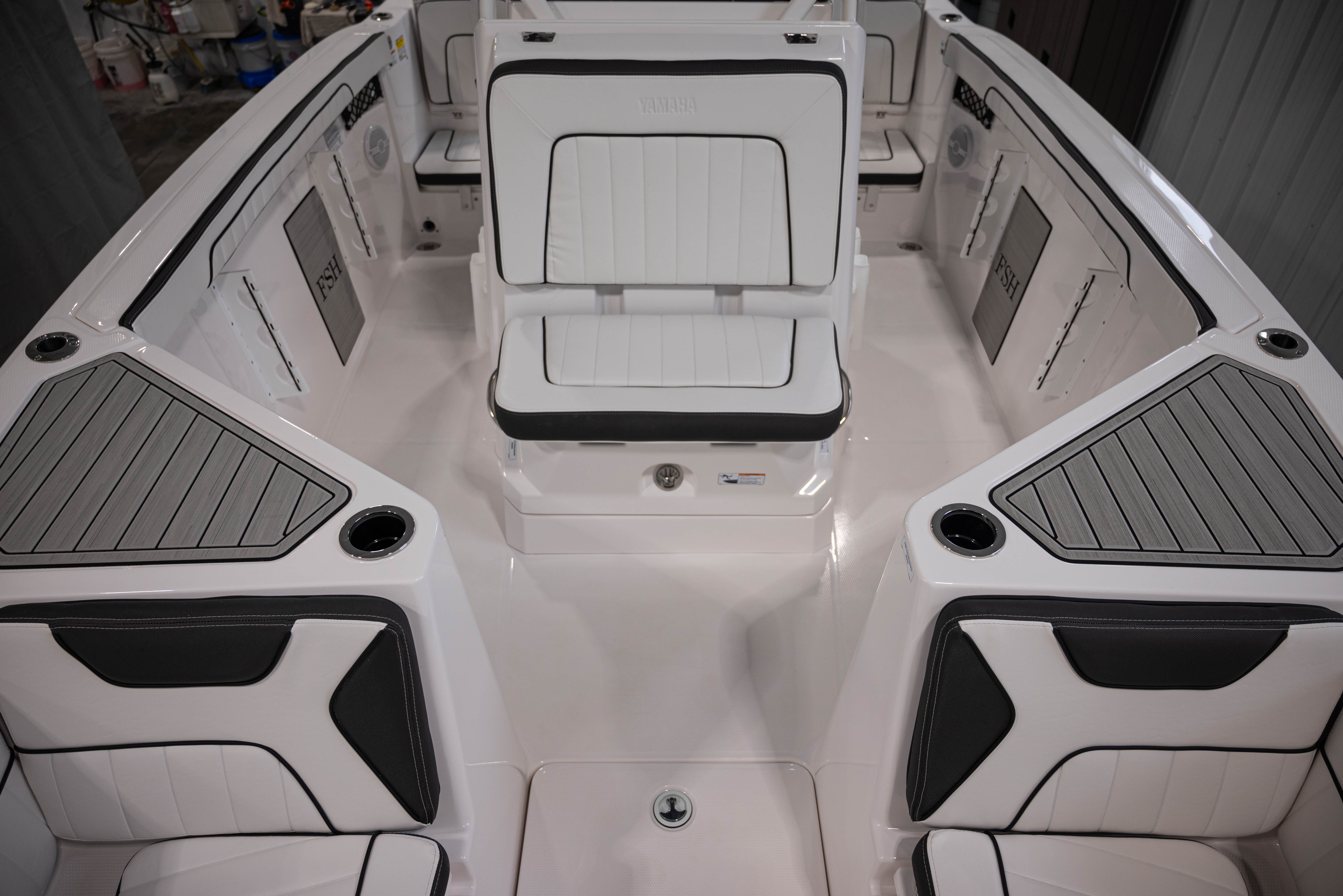 2025 Yamaha Boats 222 FSH Sport BOAT