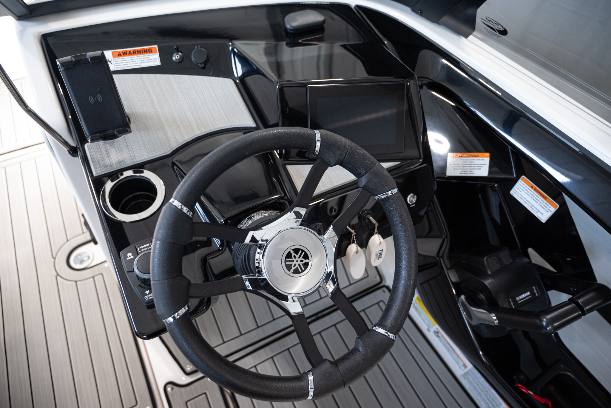 2025 Yamaha Boats 222S BOAT