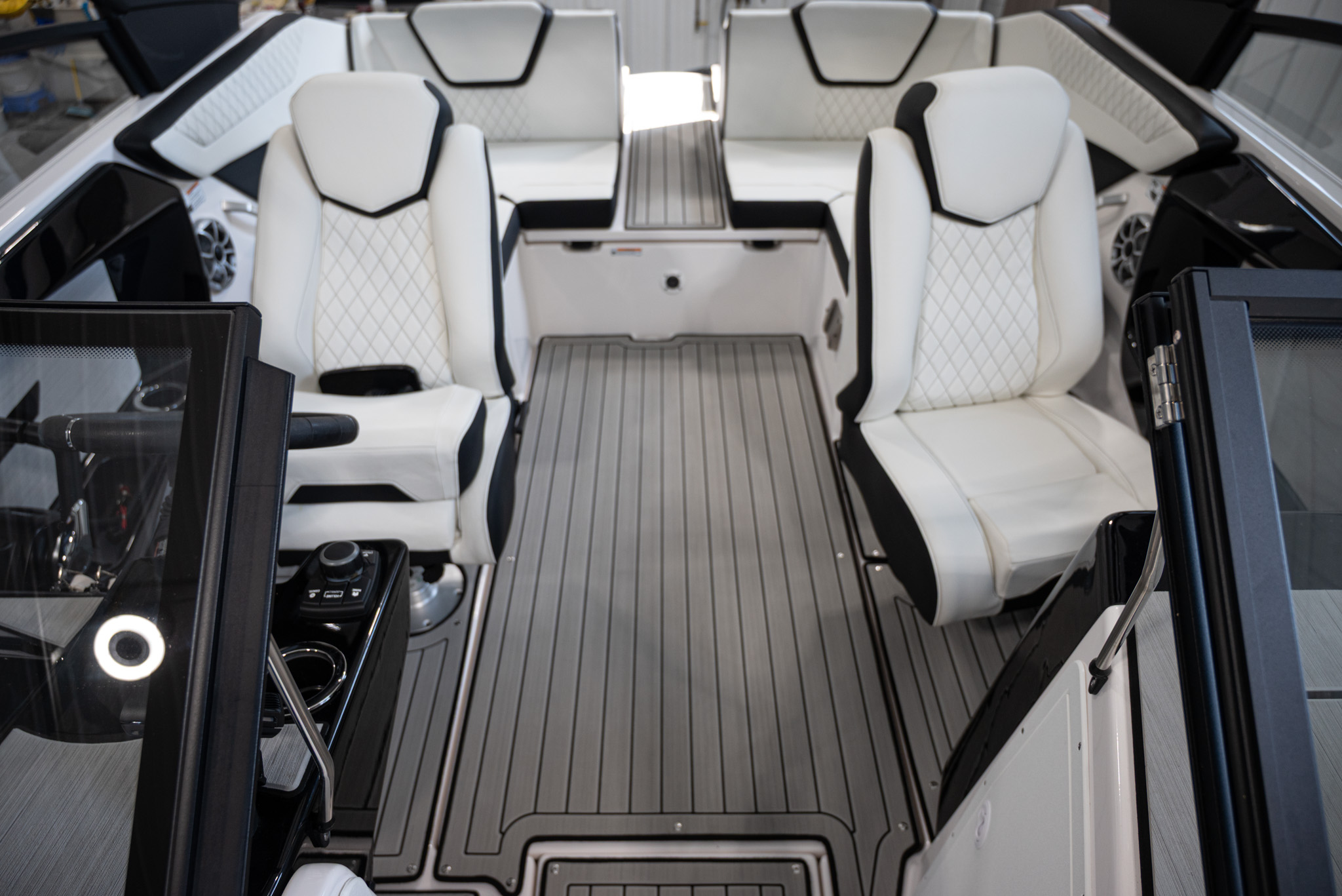 2025 Yamaha Boats 222S BOAT