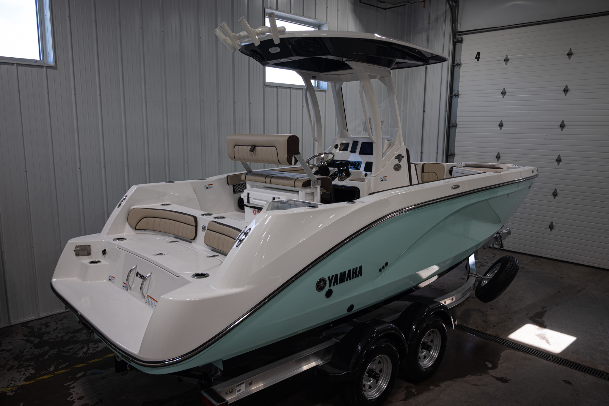 2026 Yamaha Boats 222 FSH Sport E BOAT