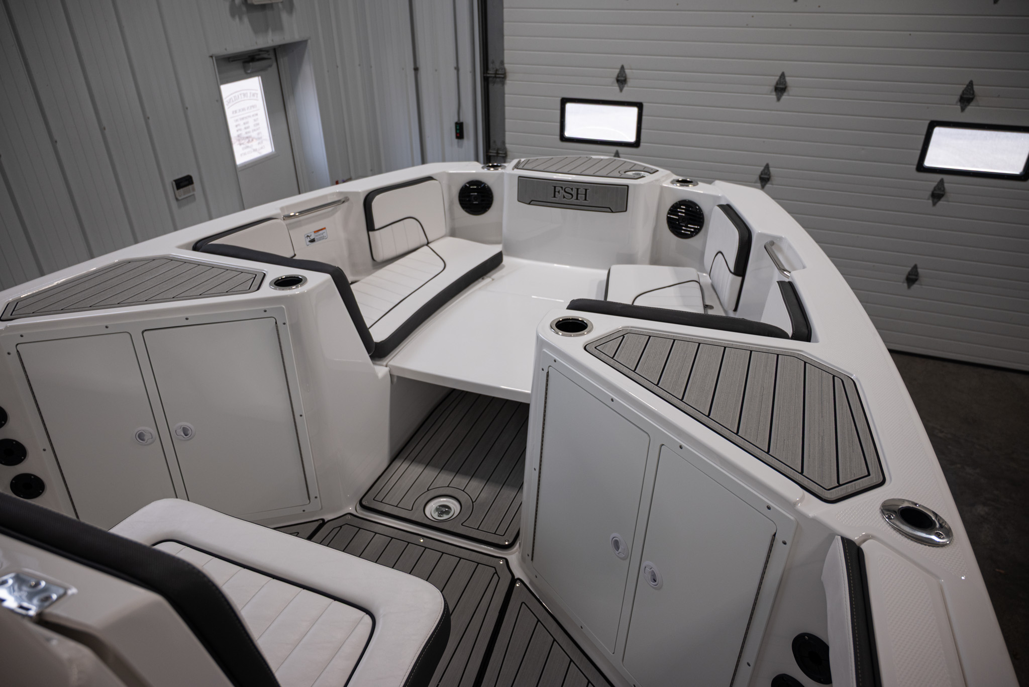 2026 Yamaha Boats 222 FSH Sport E BOAT
