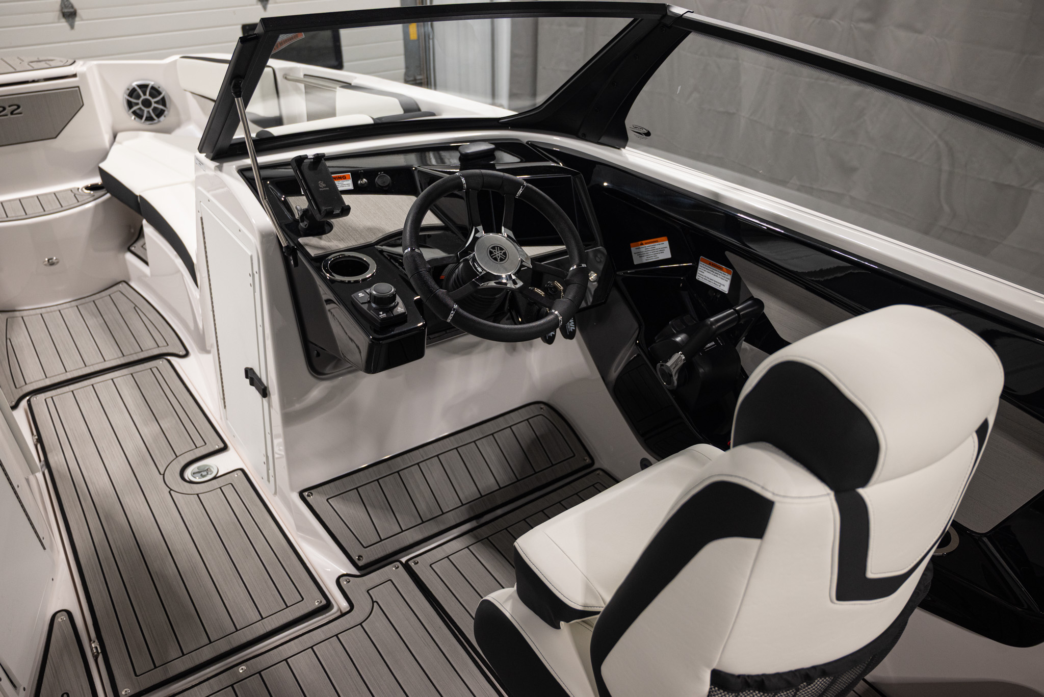 2026 Yamaha Boats 222S BOAT