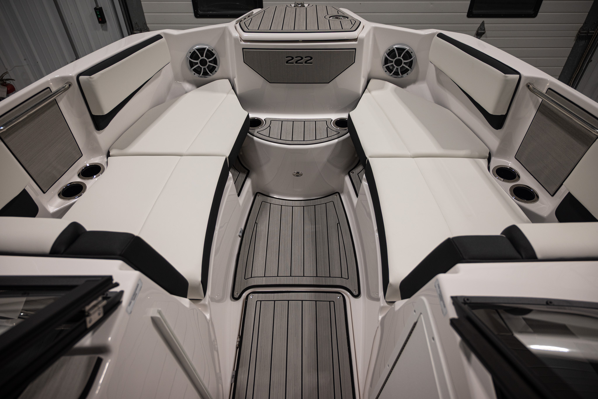 2026 Yamaha Boats 222S BOAT