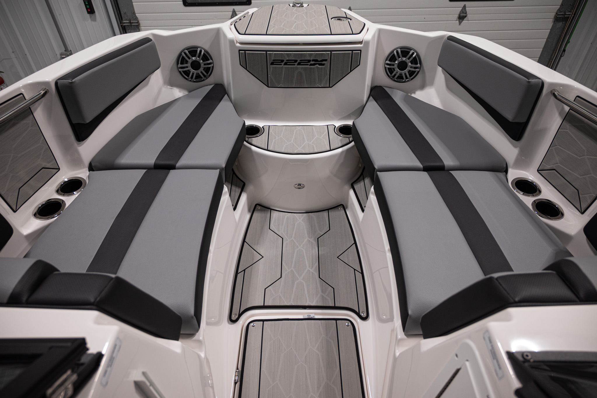 2026 Yamaha Boats 222XD BOAT