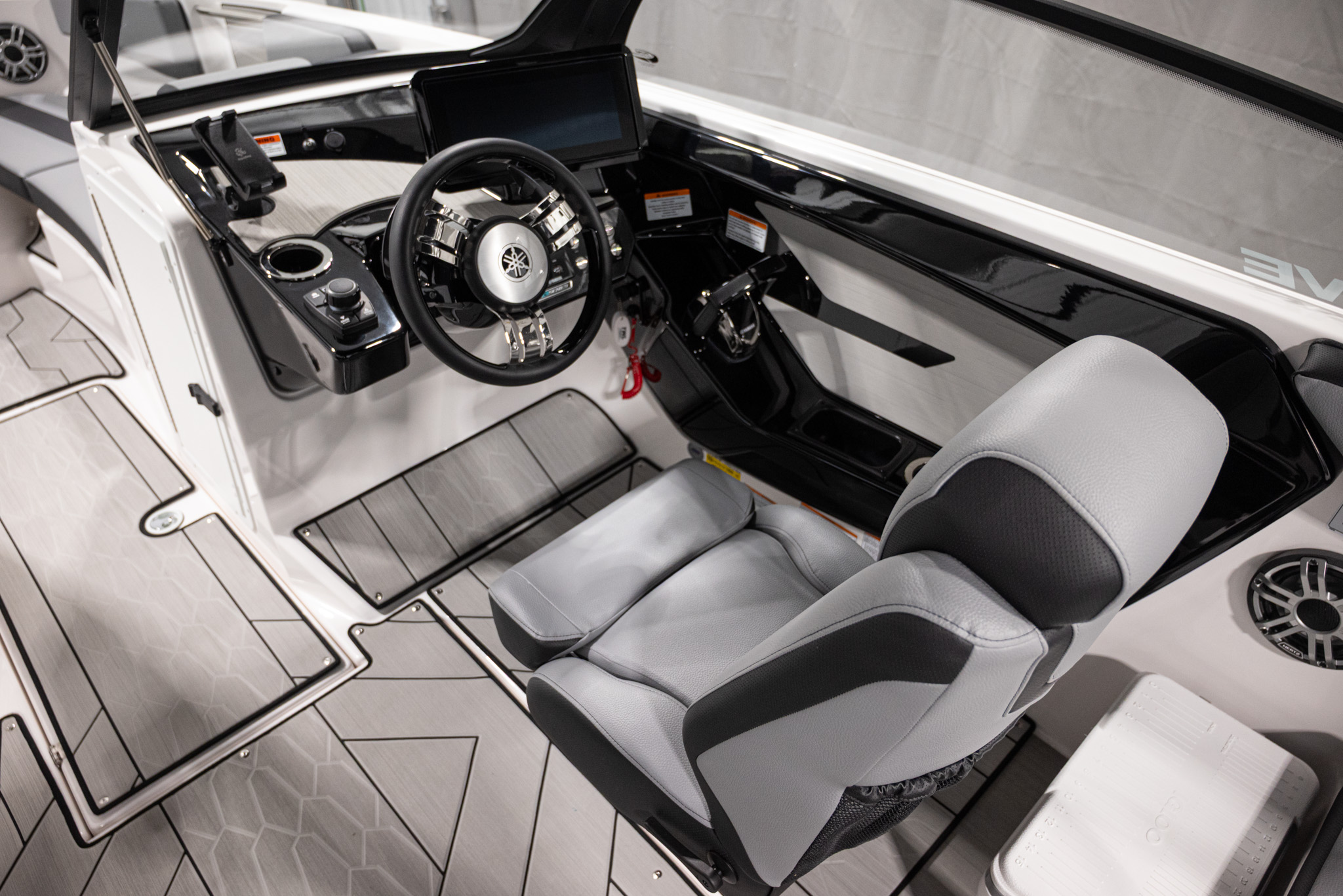 2026 Yamaha Boats 222XD BOAT