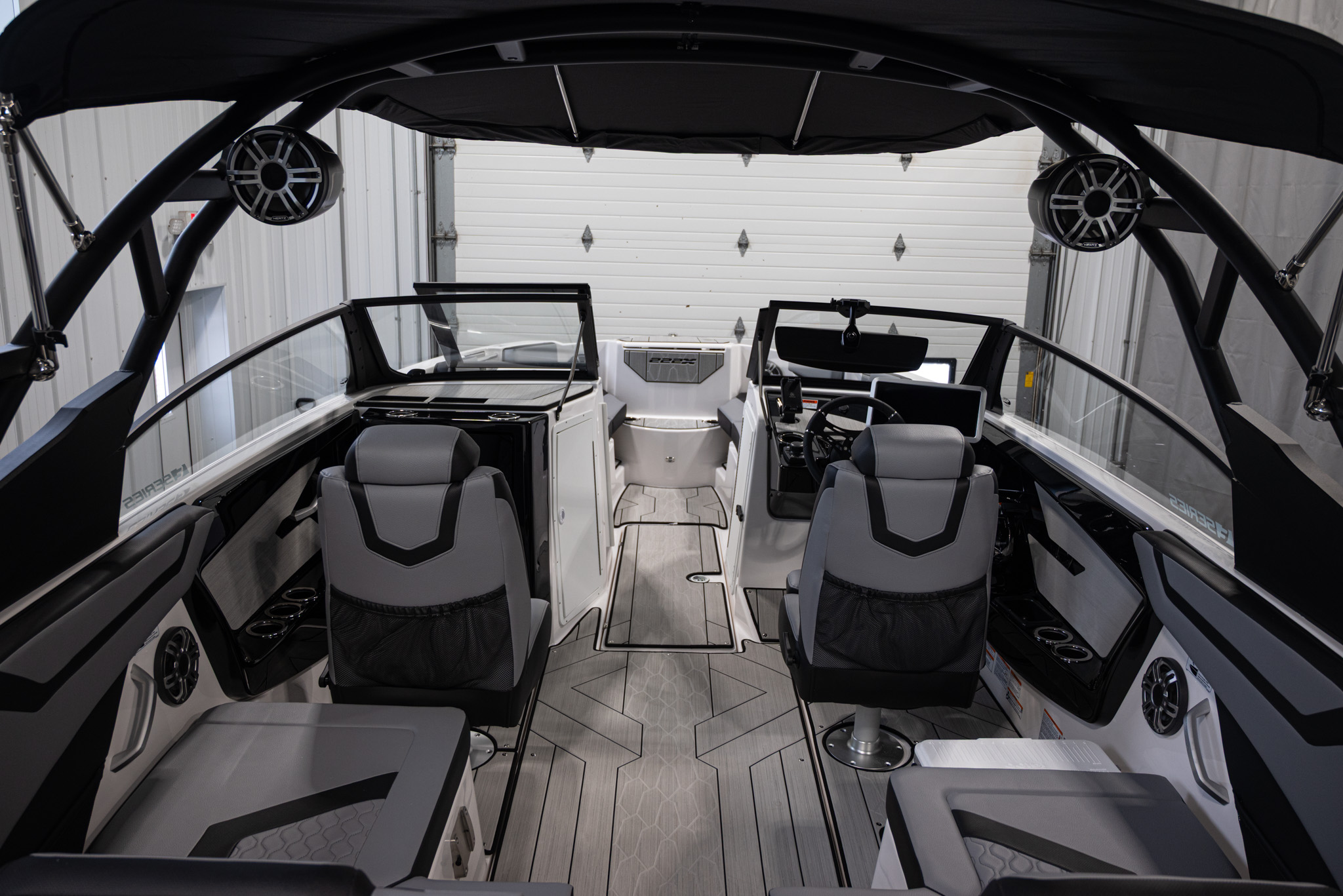 2026 Yamaha Boats 222XE BOAT