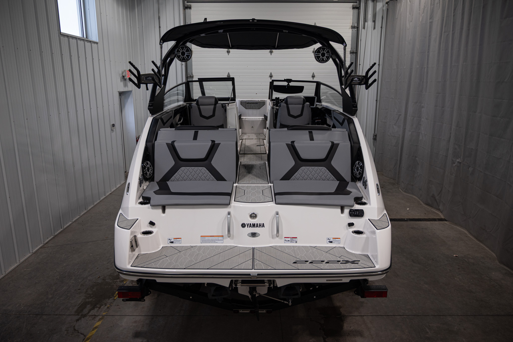 2026 Yamaha Boats 222XE BOAT