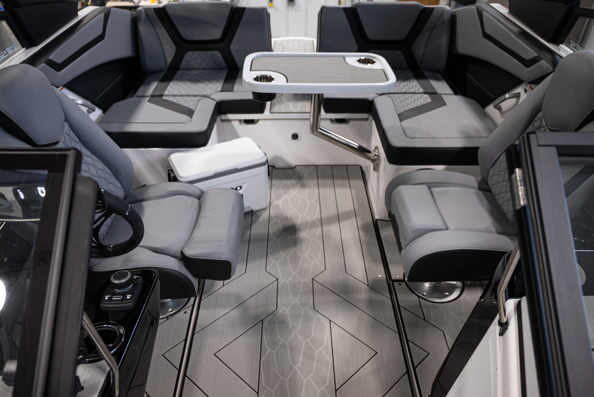 2026 Yamaha Boats 222XE BOAT