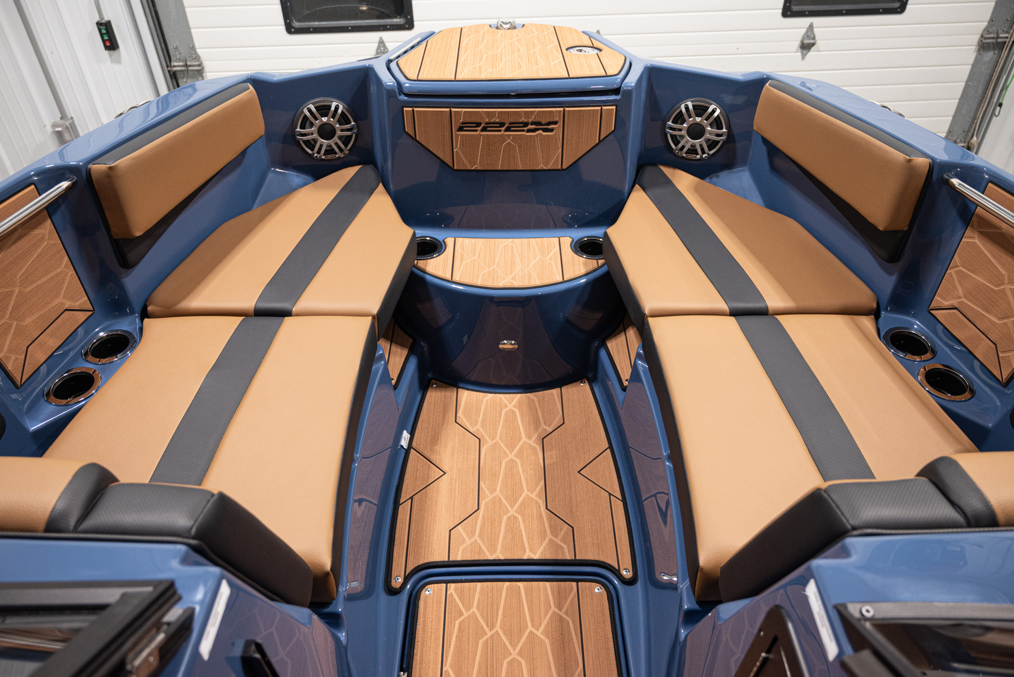 2026 Yamaha Boats 222XE BOAT