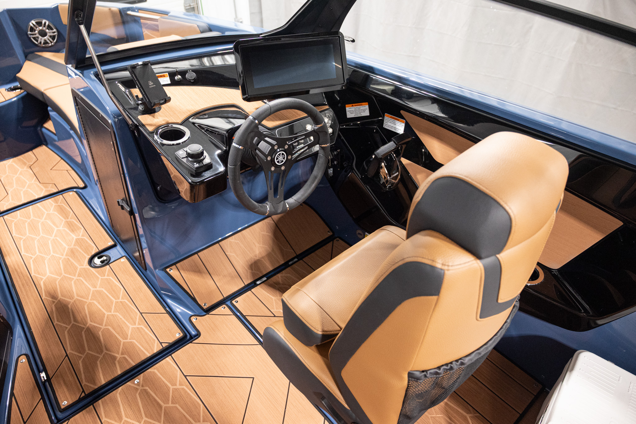2026 Yamaha Boats 222XE BOAT