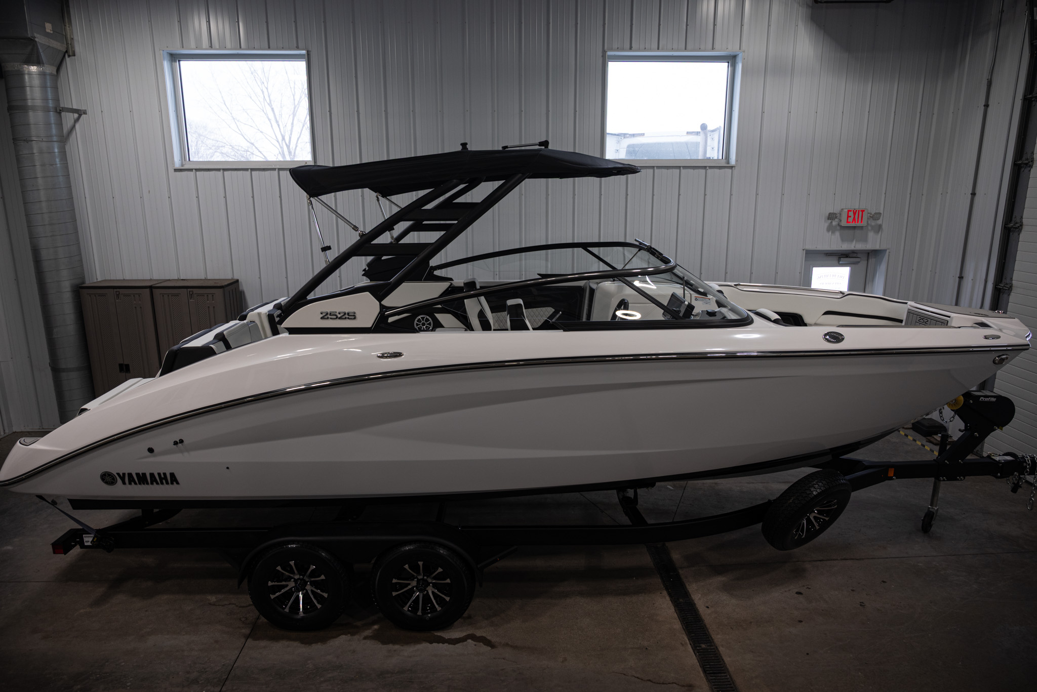 2026 Yamaha Boats 252S BOAT