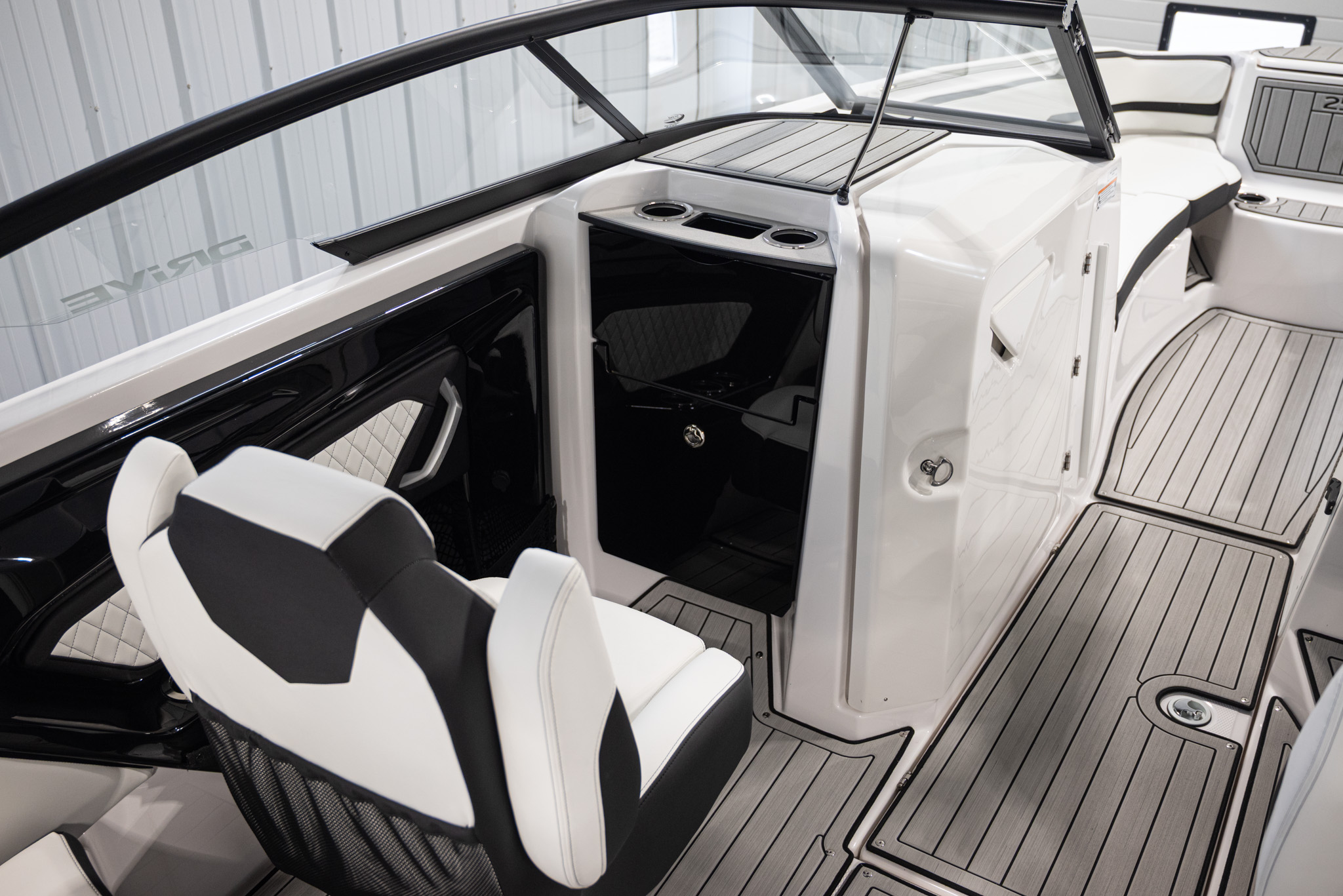 2026 Yamaha Boats 252SD BOAT