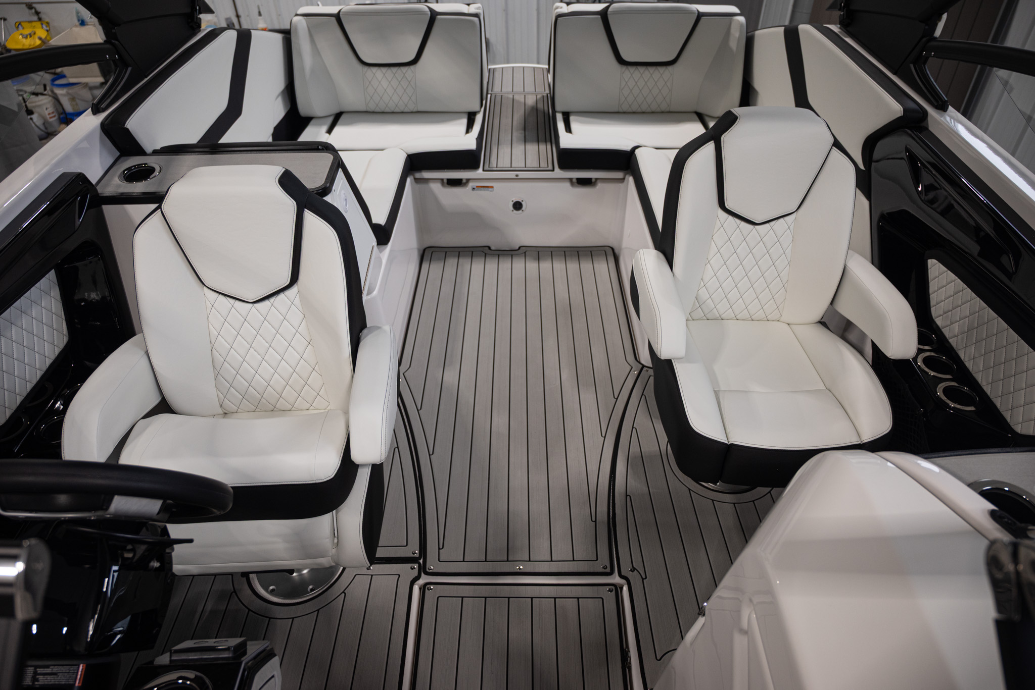 2026 Yamaha Boats 252SD BOAT