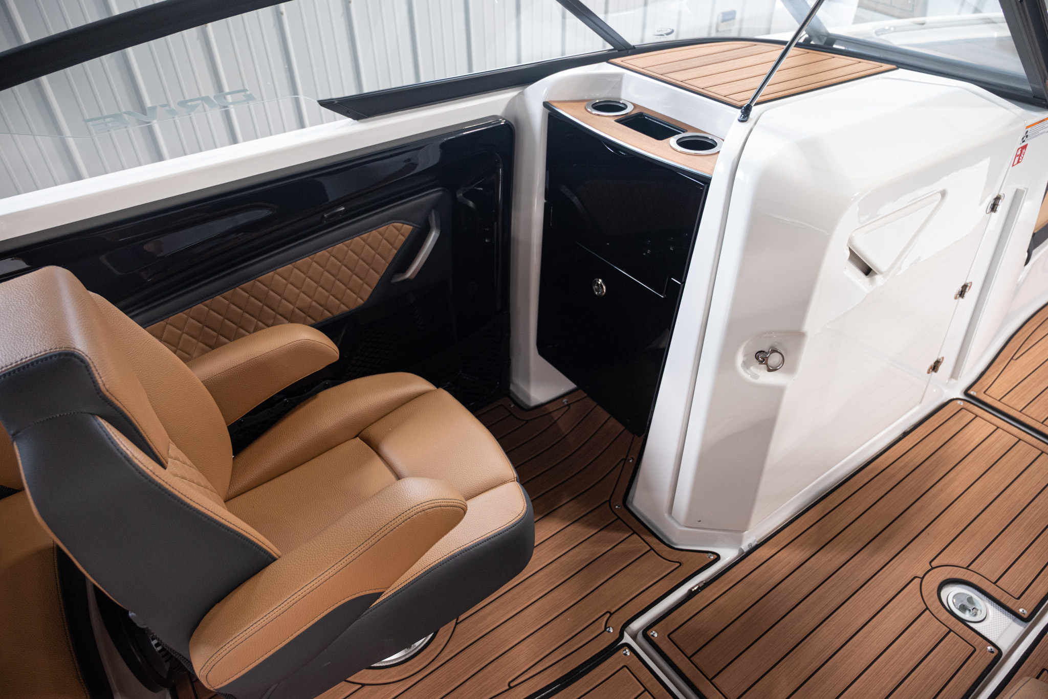 2026 Yamaha Boats 252SD BOAT