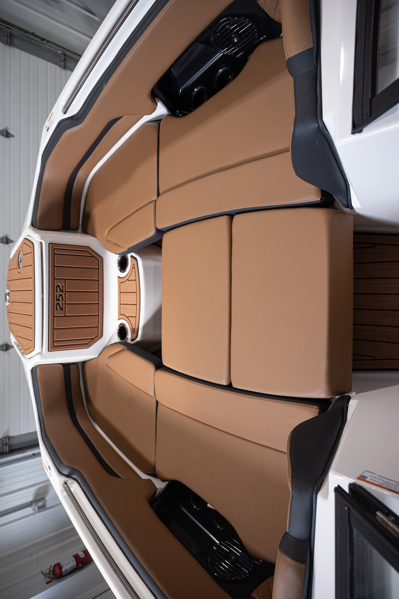 2026 Yamaha Boats 252SD BOAT