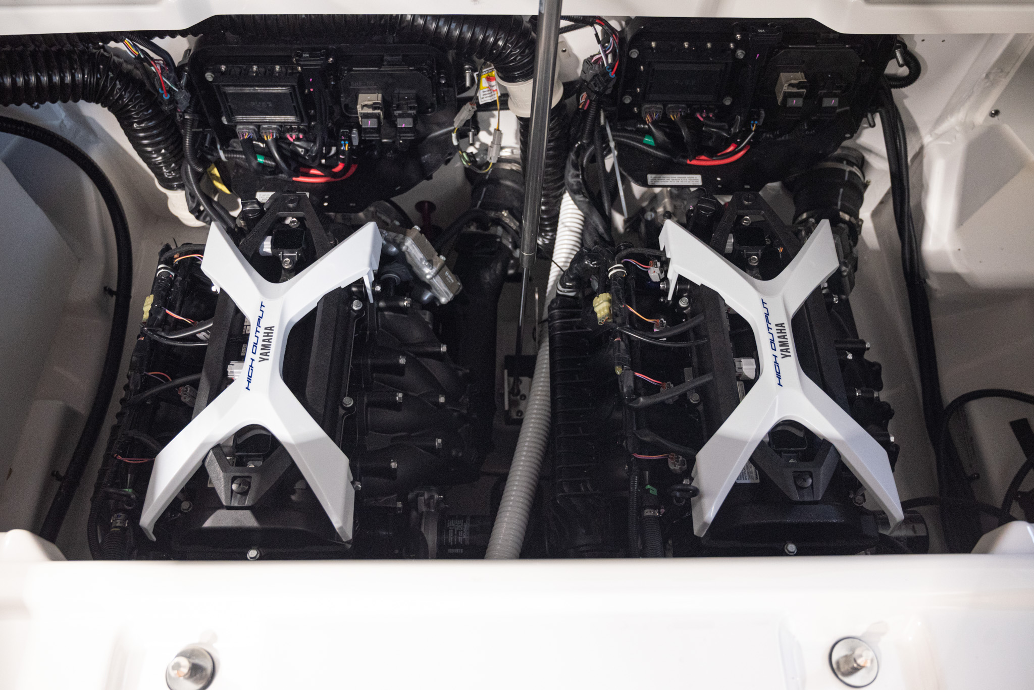 2026 Yamaha Boats 252SE BOAT