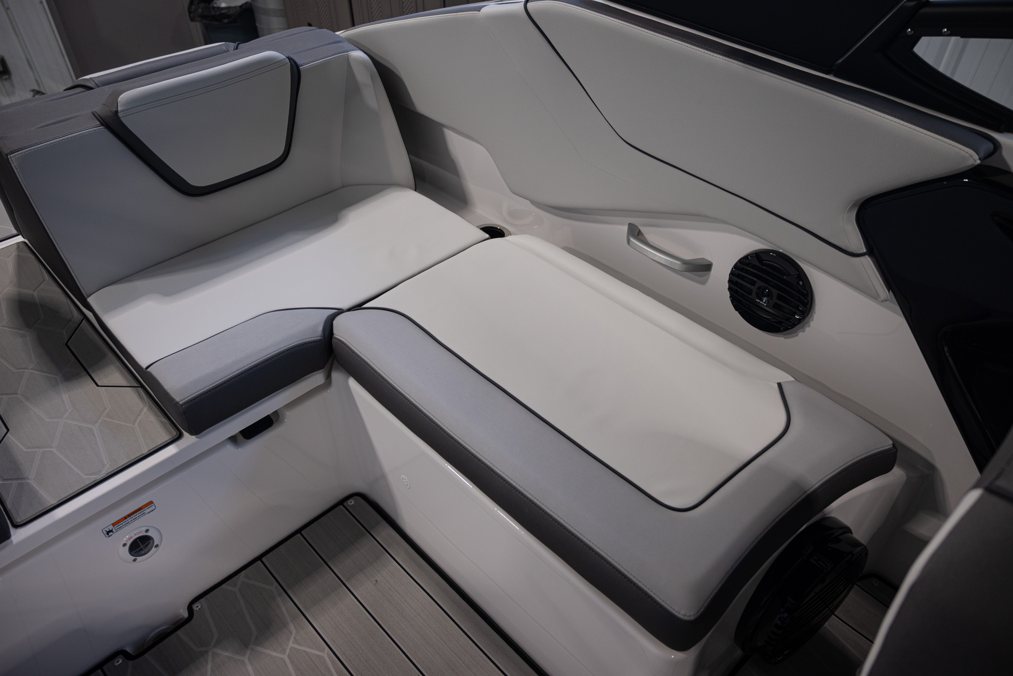 2026 Yamaha Boats 252XE BOAT