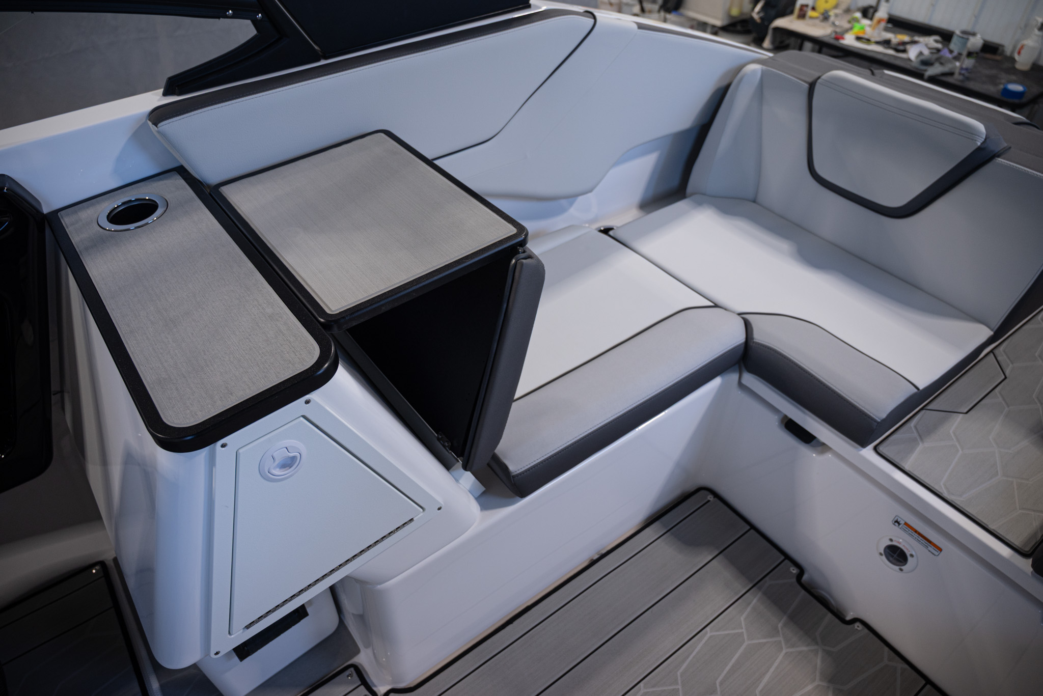 2026 Yamaha Boats 252XE BOAT