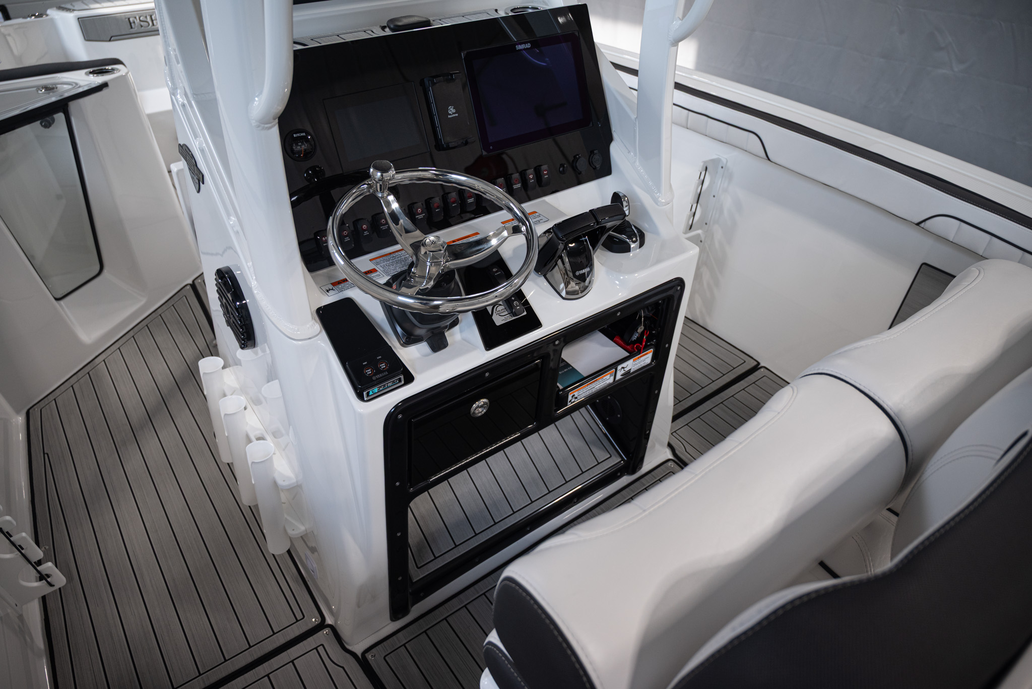 2026 Yamaha Boats 255 FSH Sport H BOAT