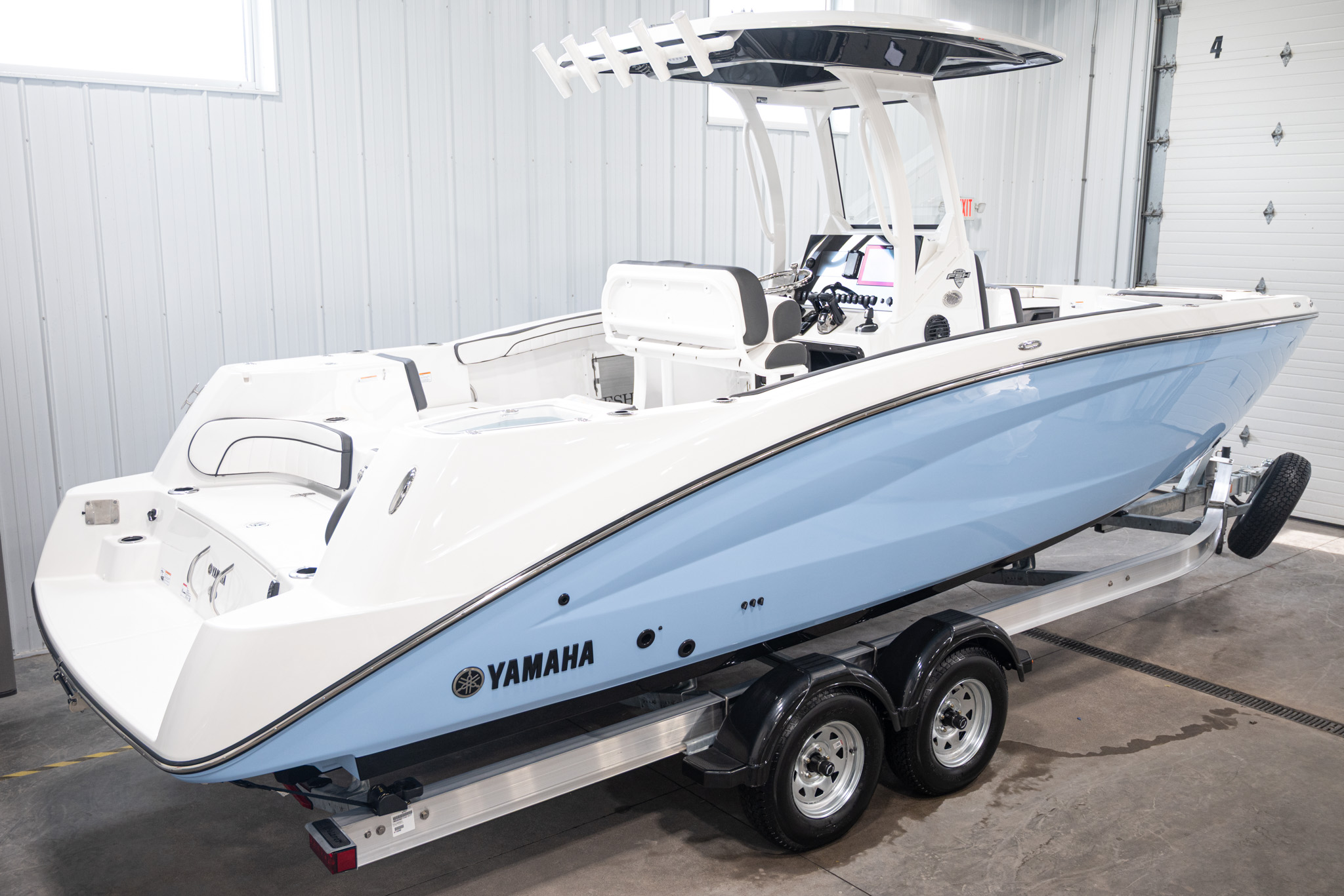 2026 Yamaha Boats 255 FSH Sport H BOAT