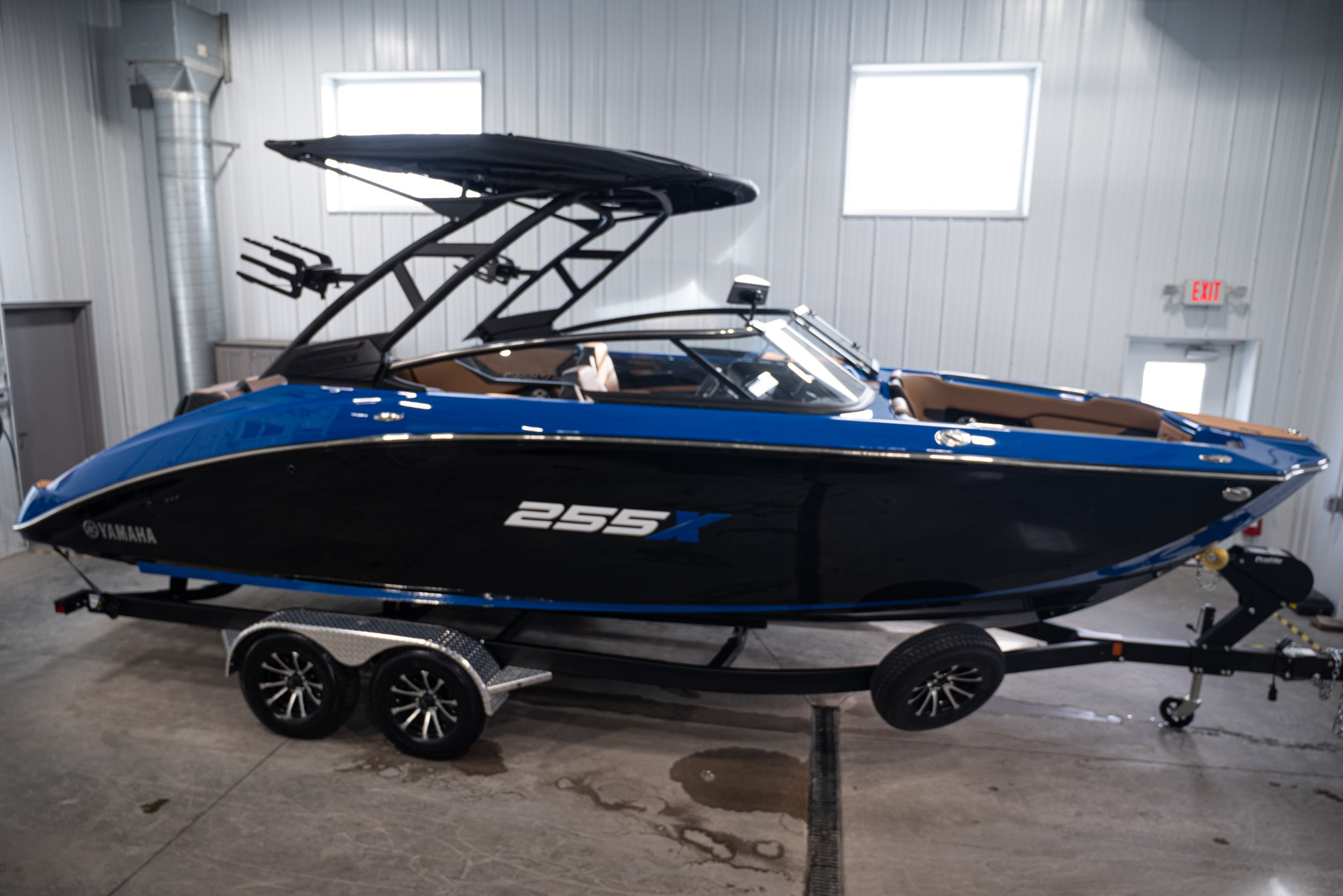 2026 Yamaha Boats 255XD BOAT