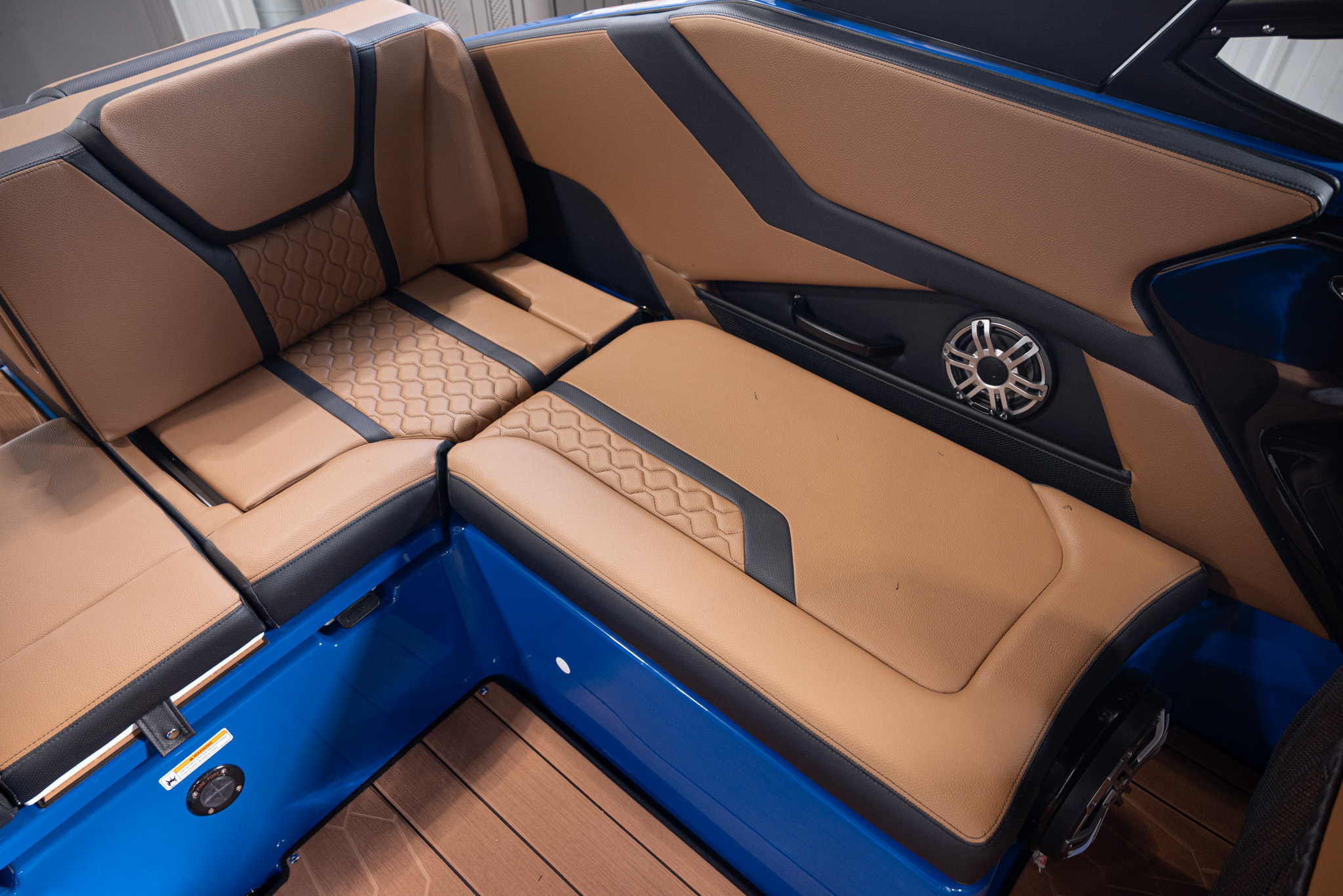 2026 Yamaha Boats 255XD BOAT