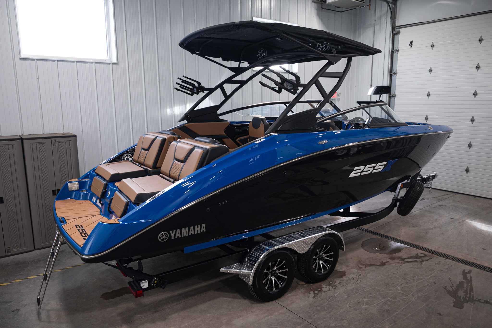 2026 Yamaha Boats 255XD BOAT