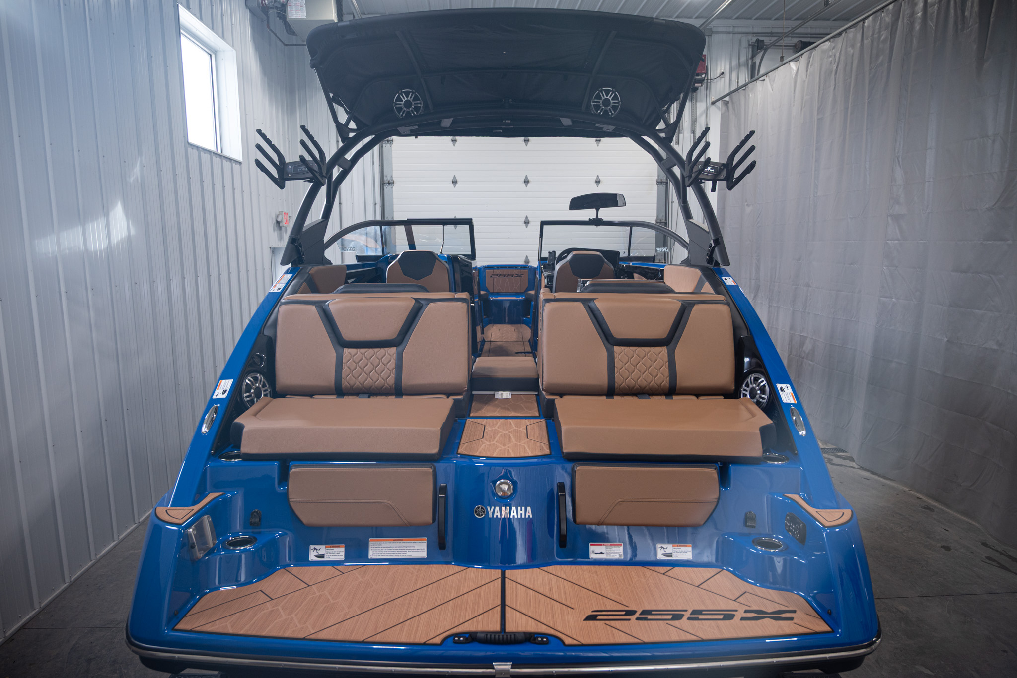 2026 Yamaha Boats 255XD BOAT