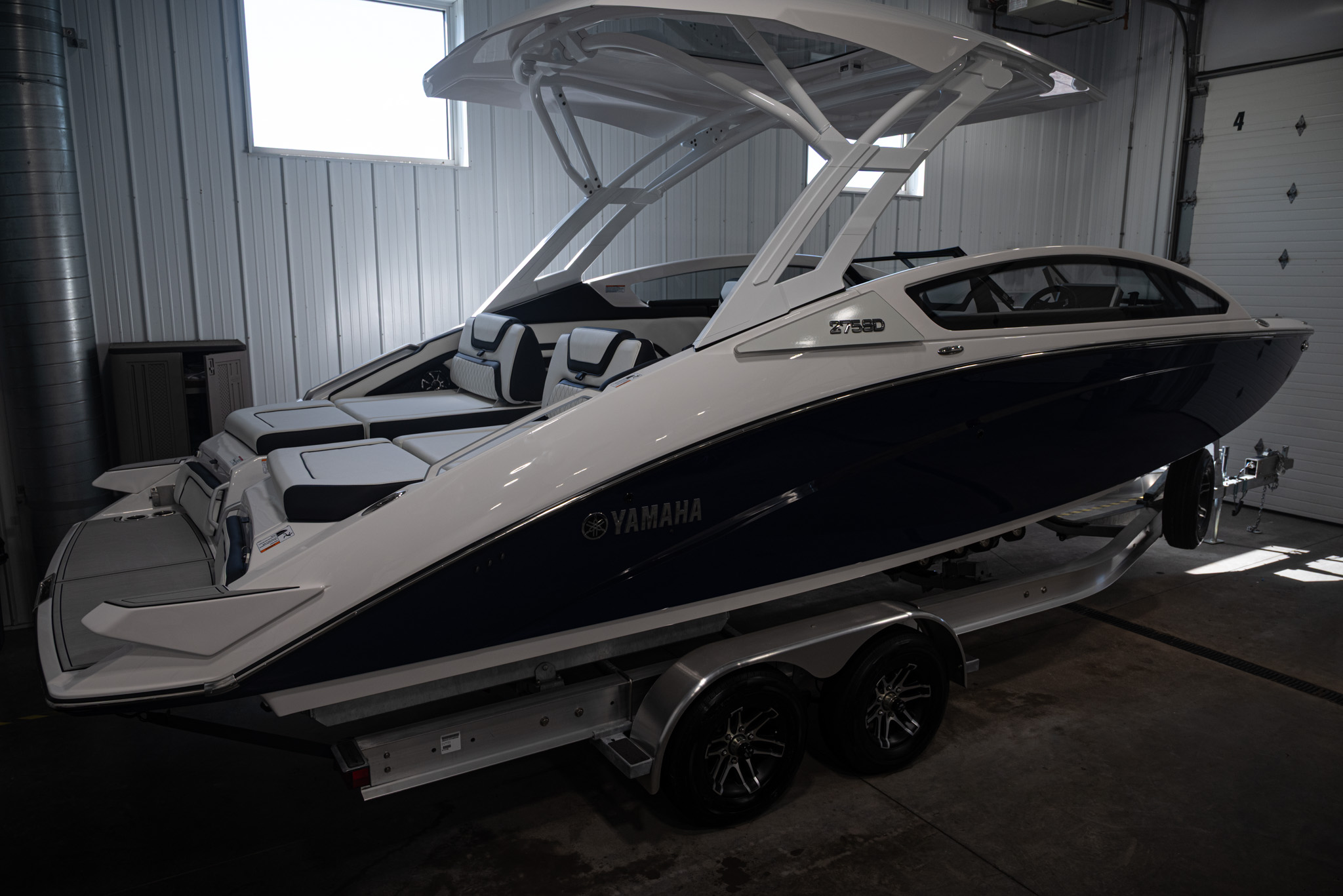 2026 Yamaha Boats 275SD BOAT