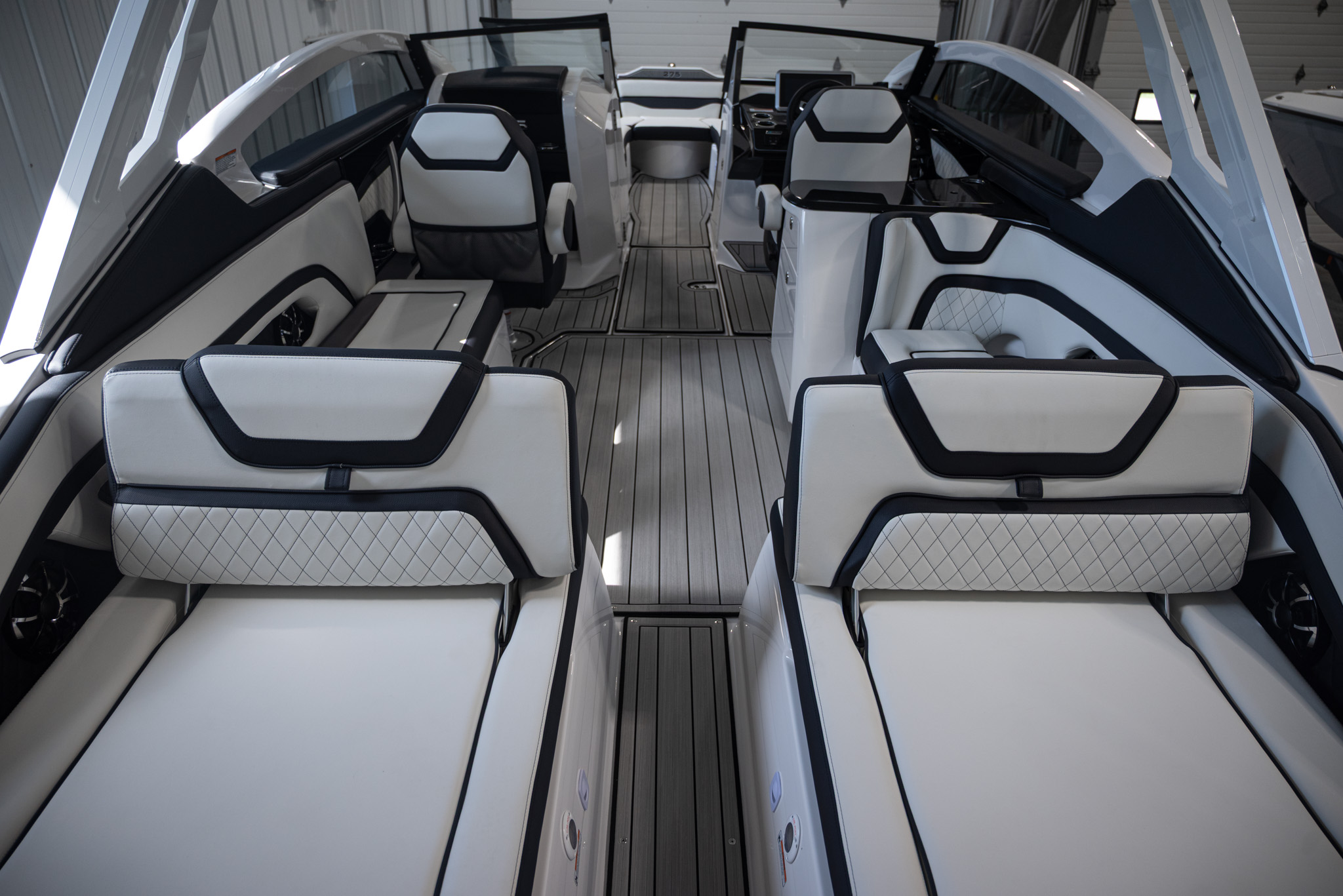 2026 Yamaha Boats 275SD BOAT