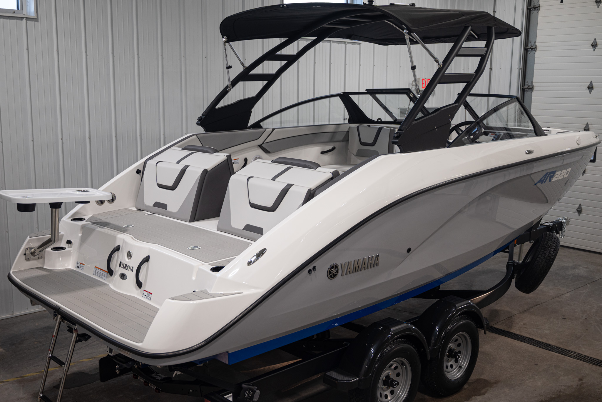 2026 Yamaha Boats AR220 BOAT