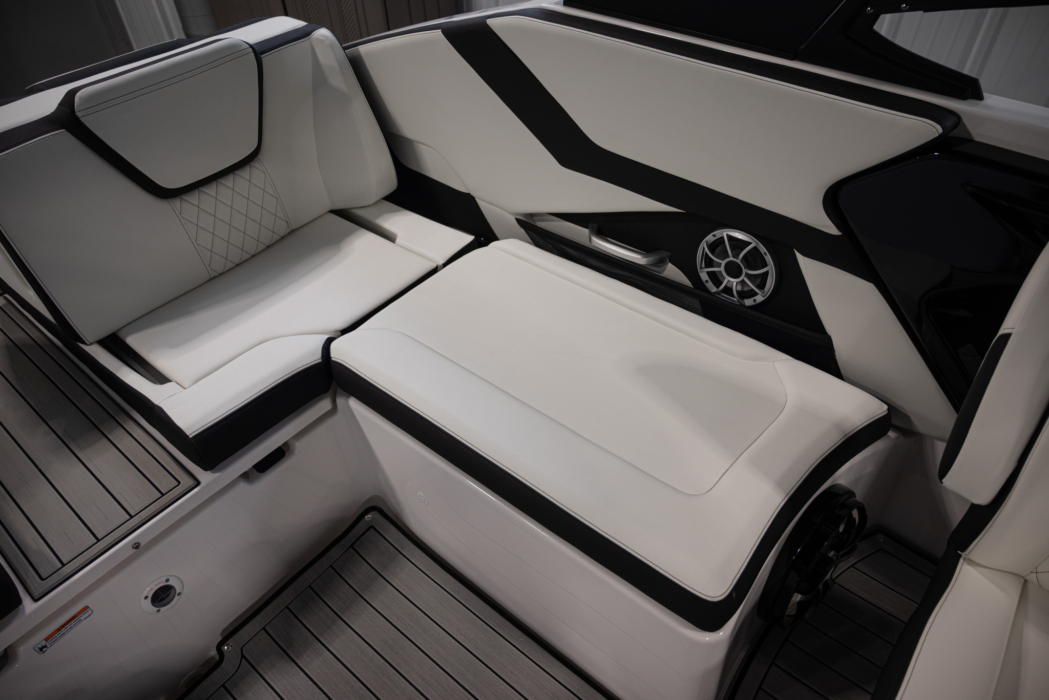 2026 Yamaha Boats 252S BOAT