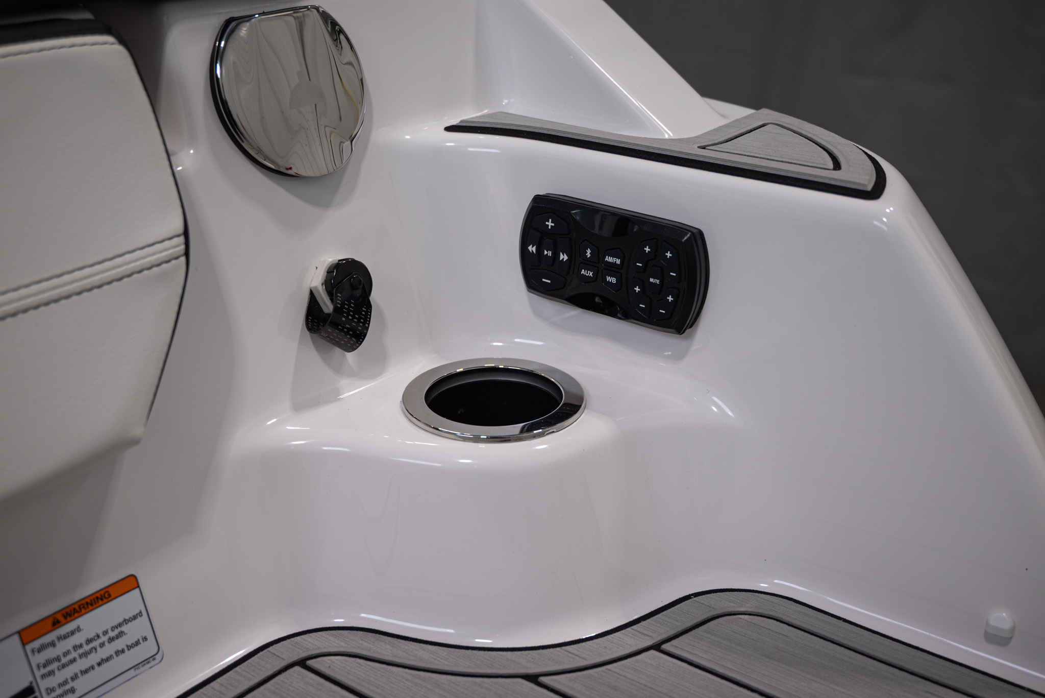 2026 Yamaha Boats 252S BOAT