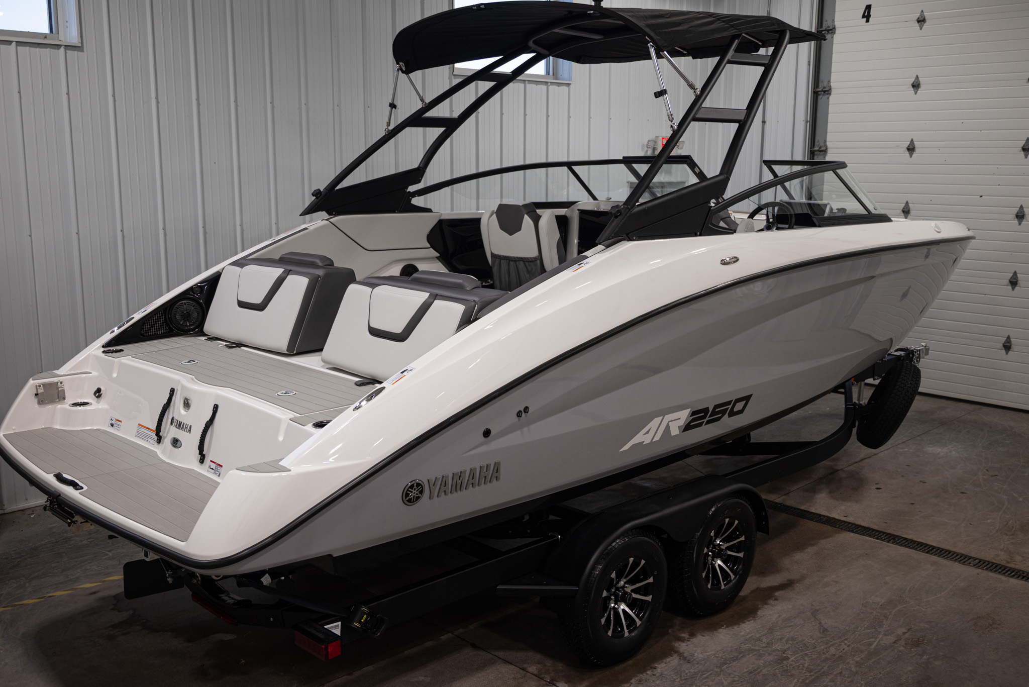 2026 Yamaha Boats AR250 BOAT