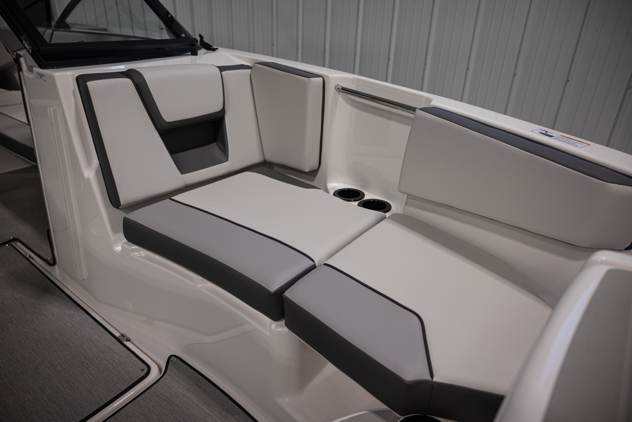 2026 Yamaha Boats AR220 BOAT