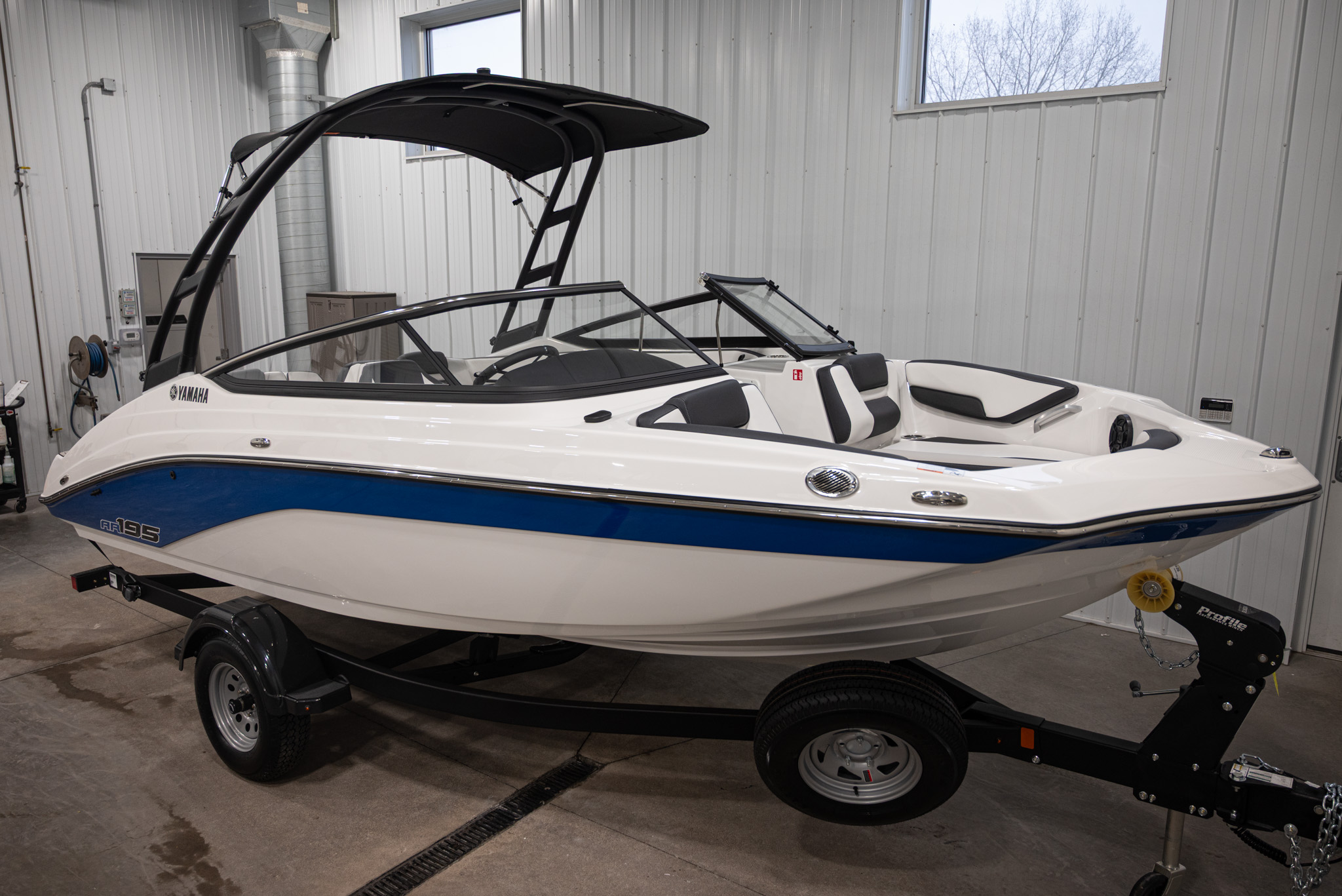 2026 Yamaha Boats AR195 BOAT