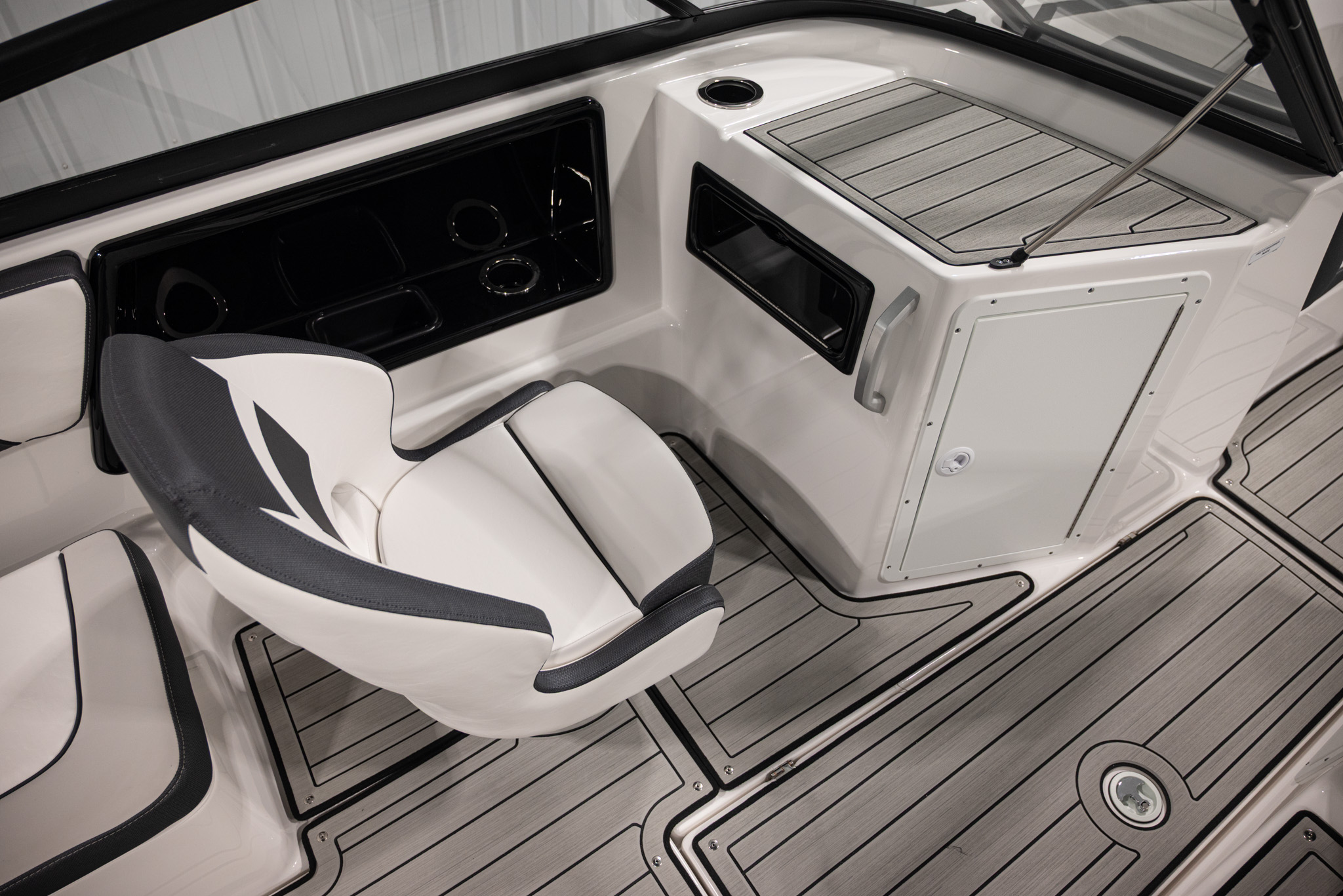 2026 Yamaha Boats 195S BOAT