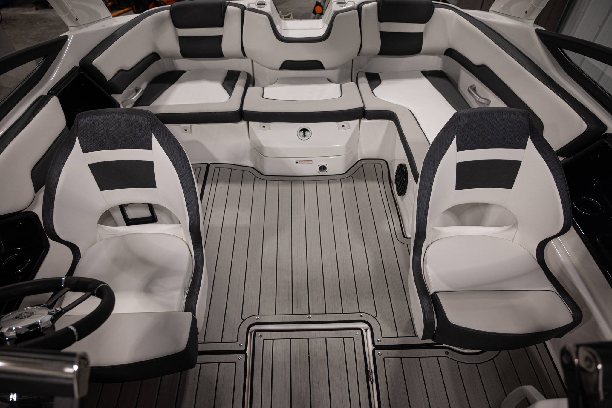 2026 Yamaha Boats 195S BOAT