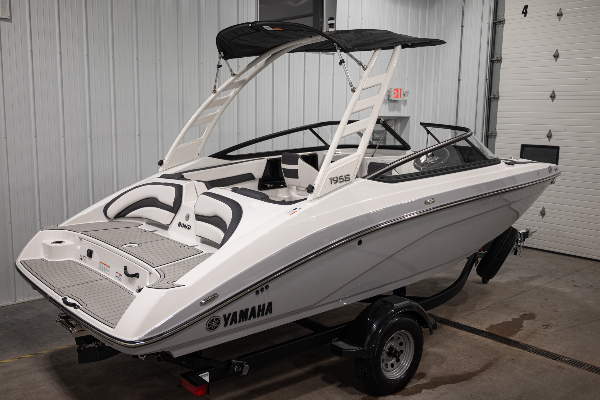 2026 Yamaha Boats 195S BOAT